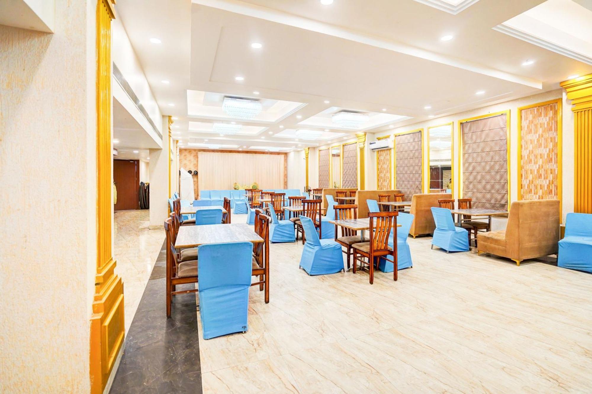 Hotel Townhouse Ram Katora Near Vishwanath Temple Formerly Sv Grand à Bénarès Extérieur photo
